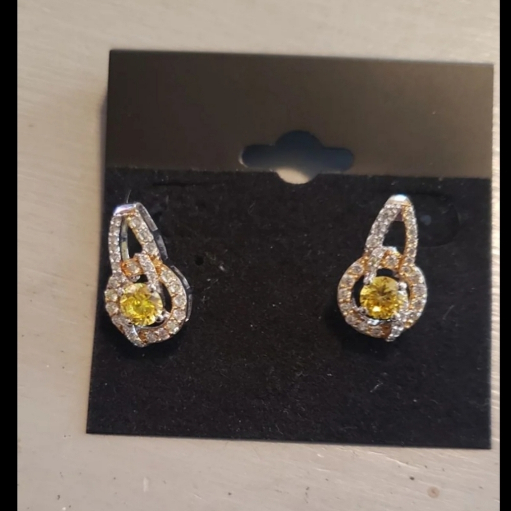 Sterling silver earrings Hp🔥🔥🔥🔥 - Picture 3 of 3